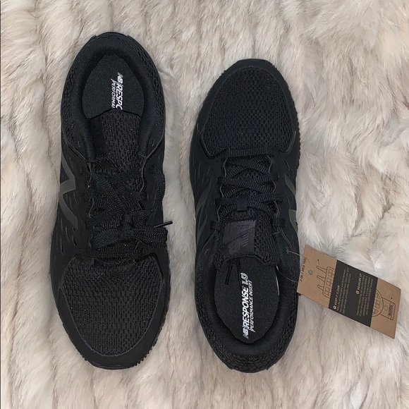 new balance oil and slip resistant shoes